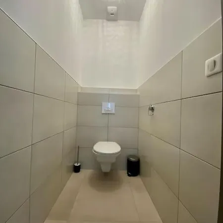 Villa 120M2 Acces Pmr Piscine Chauffee Et Jacuzzi Orgnac-l'Aven Exterior photo