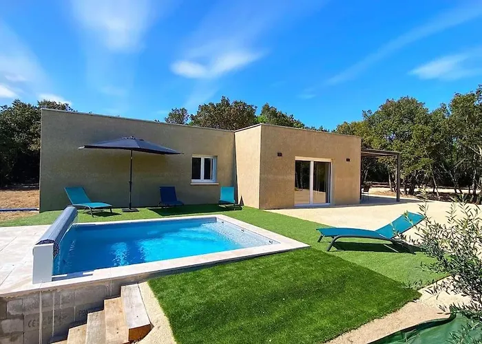 Villa 120M2 Acces Pmr Piscine Chauffee Et Jacuzzi