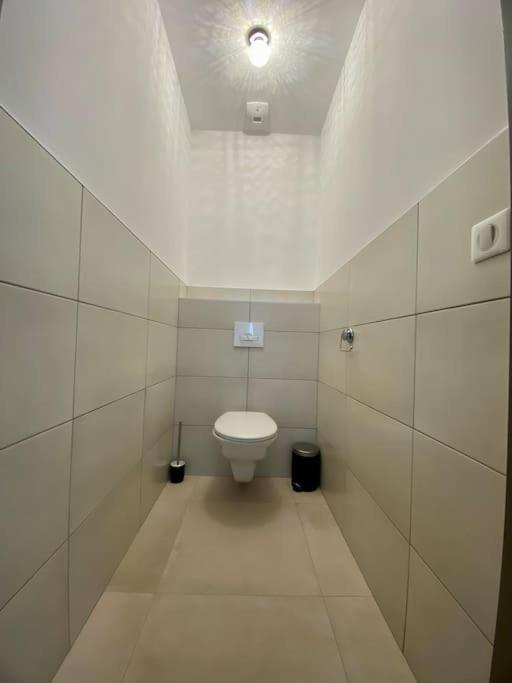 120m2 Acces Pmr Piscine Chauffee Et Jacuzzi *