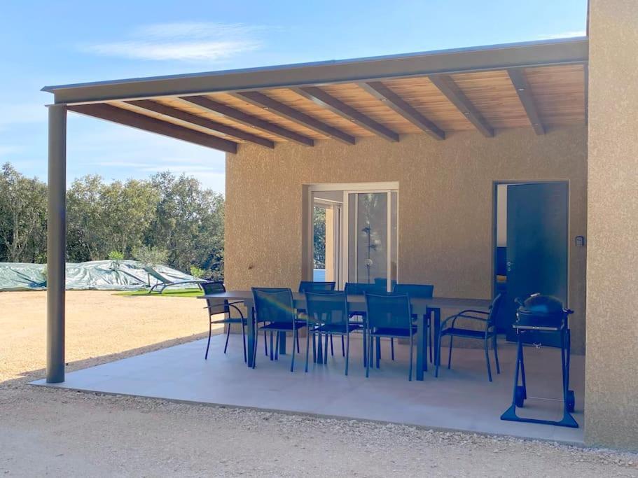 120m2 Acces Pmr Piscine Chauffee Et Jacuzzi Villa